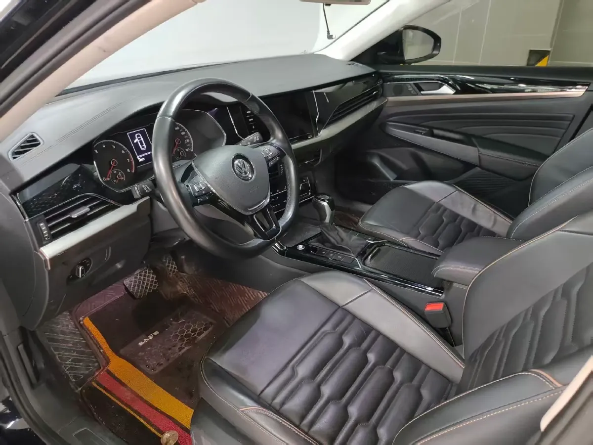 2020 Volkswagen Passat 2.0T 186HP L4 7DCT,autocango,china used car exporter,china ev exporter,chinese used car exporter,chinese used ev exporter