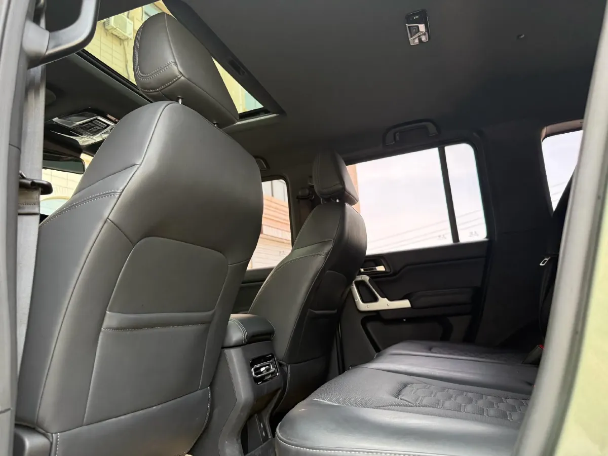 2024 212 212 T01 2.0T 252HP L4 8AT,autocango,china used car exporter,china ev exporter,chinese used car exporter,chinese used ev exporter