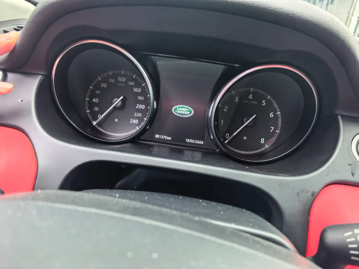 2017 Land Rover Discovery Sport 2.0T 241HP L4 9AT,autocango,china used car exporter,china ev exporter,chinese used car exporter,chinese used ev exporter