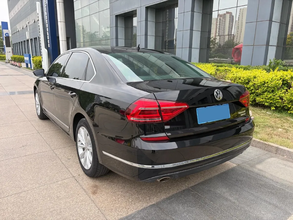 2017 Volkswagen Passat 1.8T 180HP L4 7DCT,autocango,china used car exporter,china ev exporter,chinese used car exporter,chinese used ev exporter