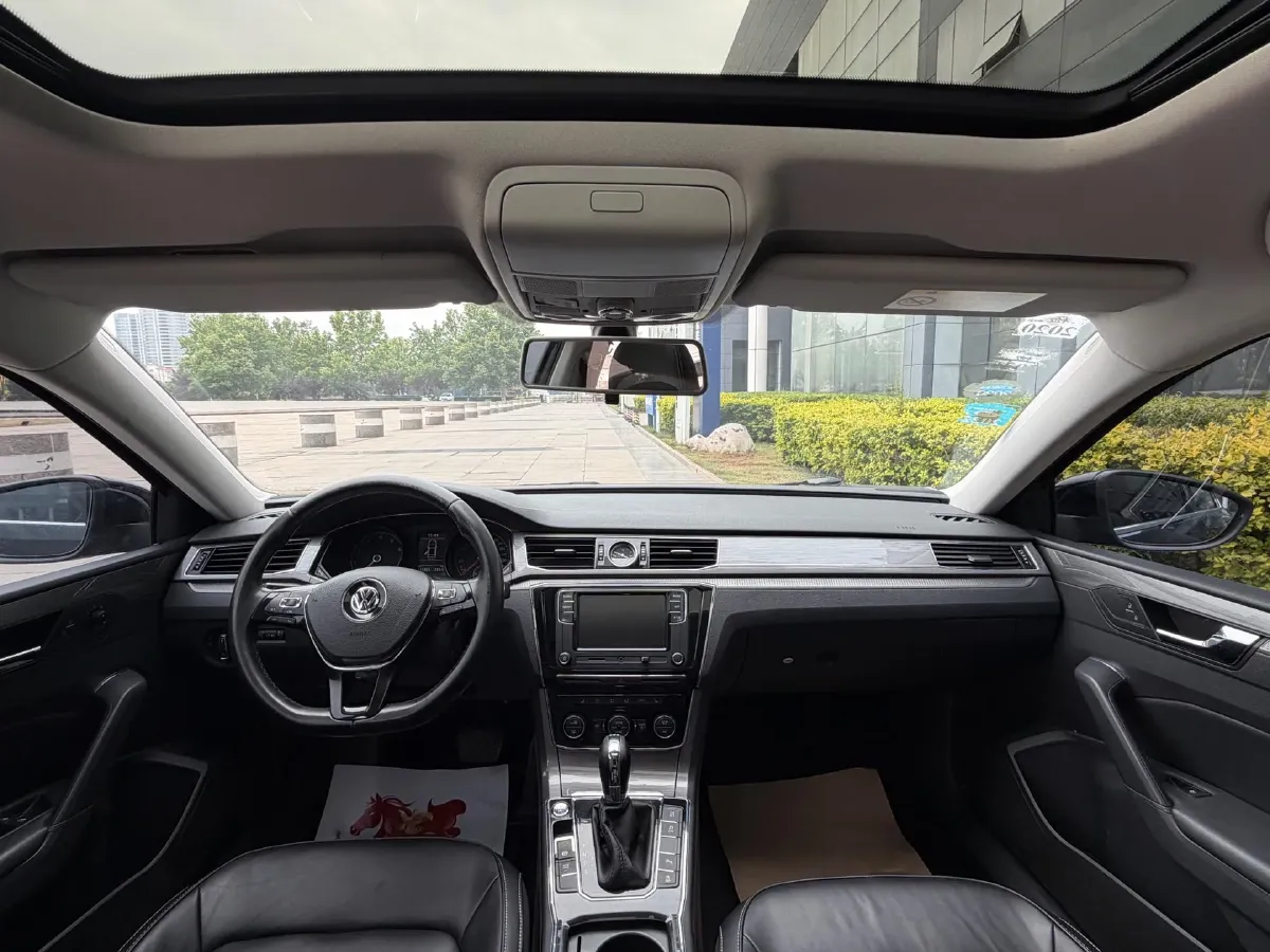 2017 Volkswagen Passat 1.8T 180HP L4 7DCT,autocango,china used car exporter,china ev exporter,chinese used car exporter,chinese used ev exporter