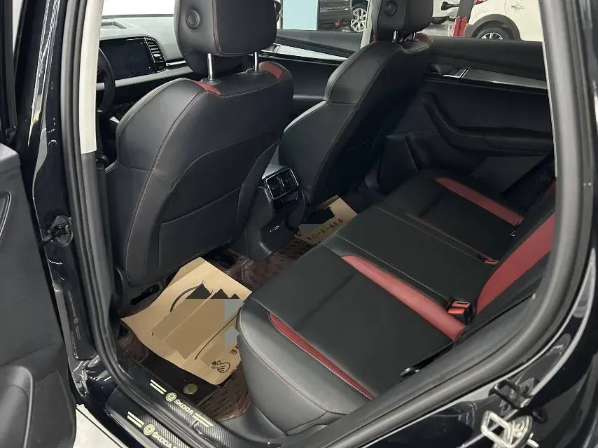 2023 Skoda Karoq 1.4T 150HP L4 7DCT,autocango,china used car exporter,china ev exporter,chinese used car exporter,chinese used ev exporter