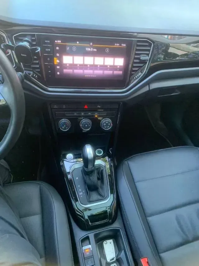 2021 Volkswagen T-Roc 1.4T 150HP L4 7DCT,autocango,china used car exporter,china ev exporter,chinese used car exporter,chinese used ev exporter