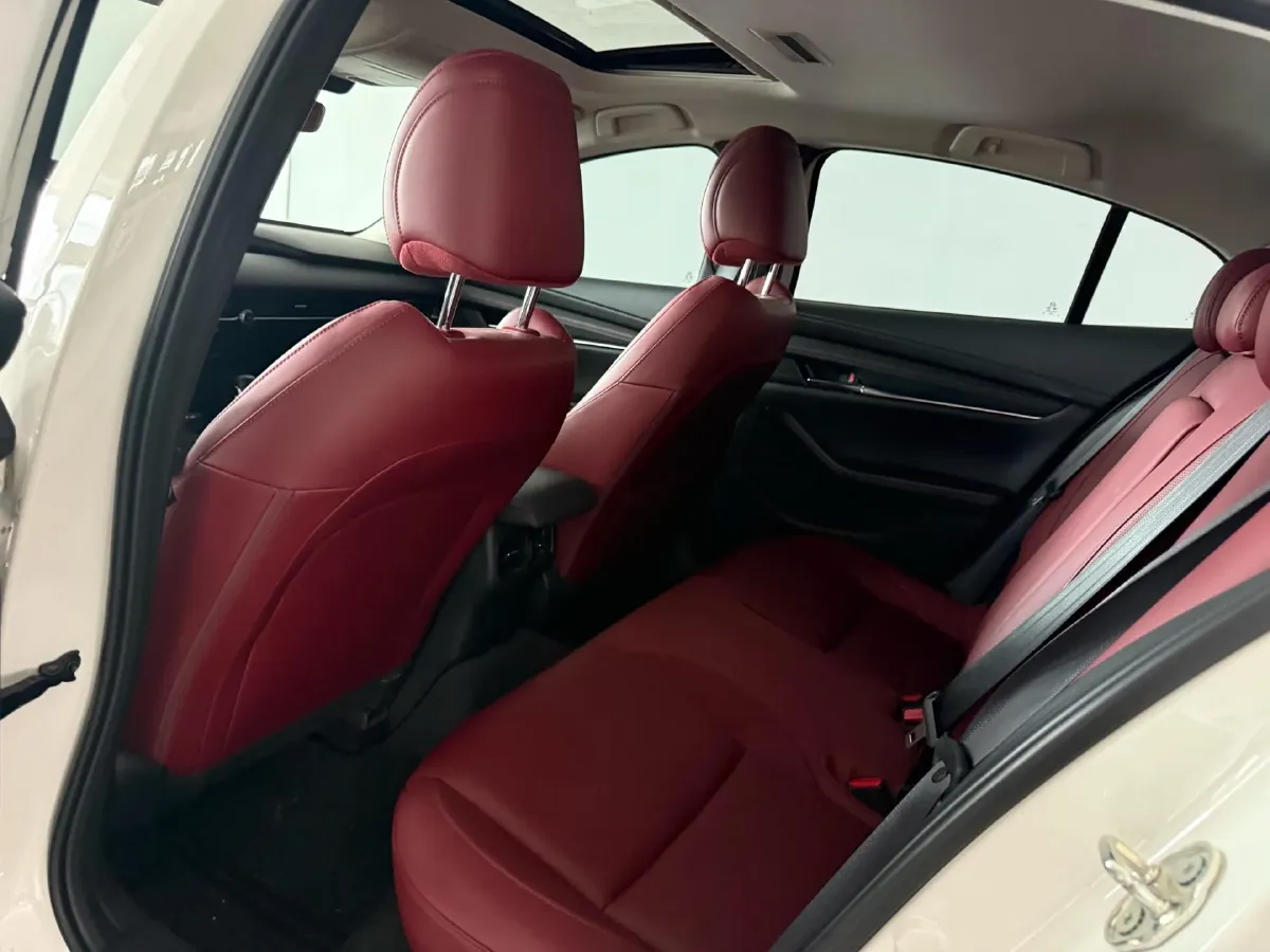 2023 Mazda 3 Axela 2.0L 158HP L4 6AT,autocango,china used car exporter,china ev exporter,chinese used car exporter,chinese used ev exporter
