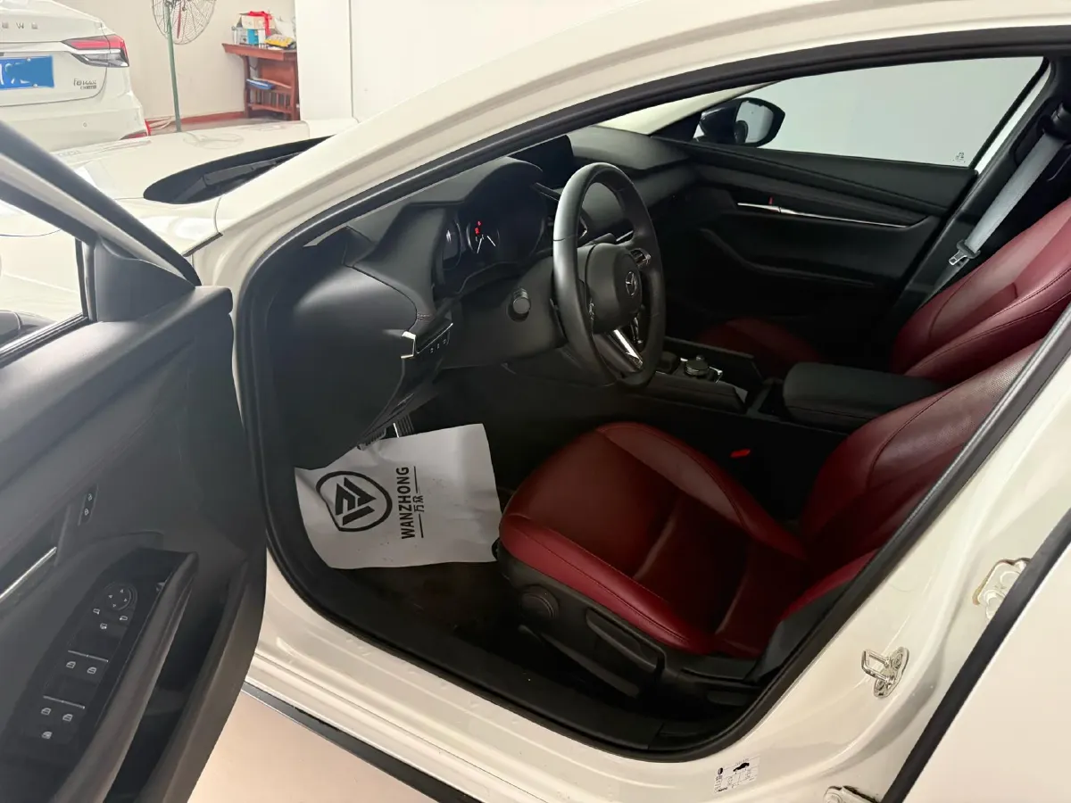 2023 Mazda 3 Axela 2.0L 158HP L4 6AT,autocango,china used car exporter,china ev exporter,chinese used car exporter,chinese used ev exporter