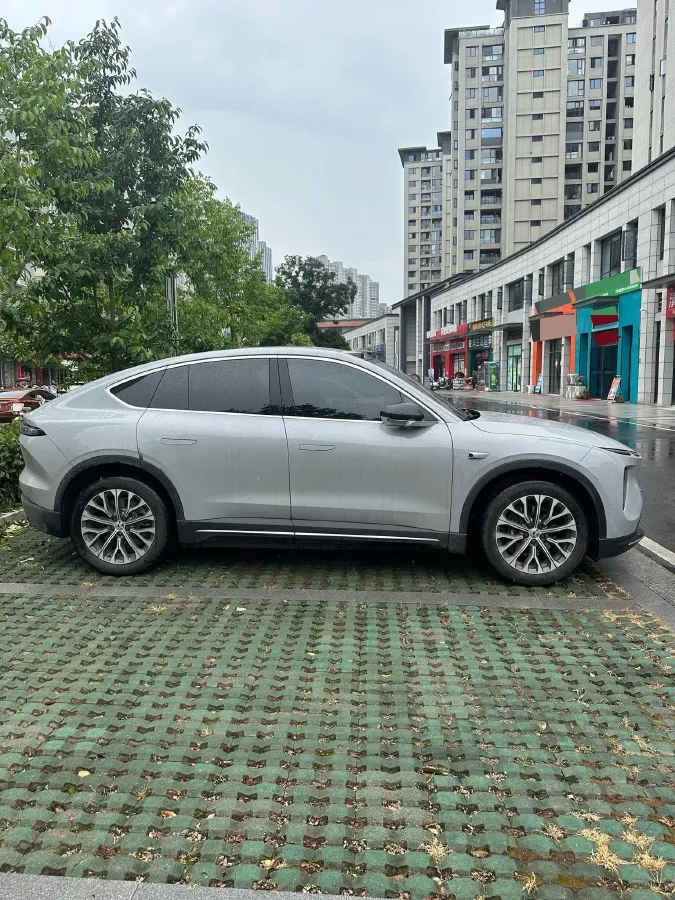 2024 NIO ES6 BEV 75KWH,autocango,china used car exporter,china ev exporter,chinese used car exporter,chinese used ev exporter