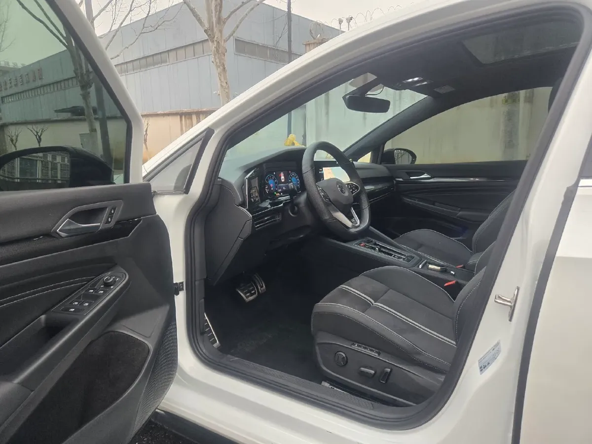 2023 Volkswagen Golf 1.4T 150HP L4 7DCT,autocango,china used car exporter,china ev exporter,chinese used car exporter,chinese used ev exporter