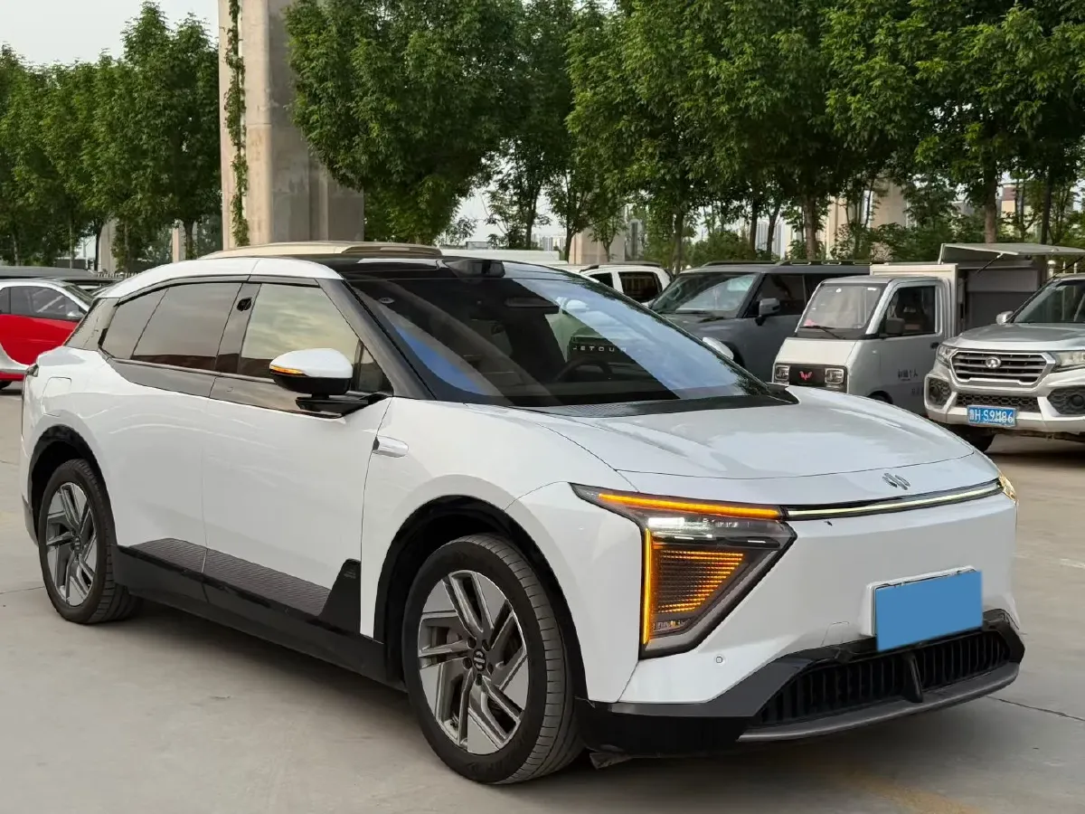 2023 HiPhi Y BEV 76.6KWH,autocango,china used car exporter,china ev exporter,chinese used car exporter,chinese used ev exporter