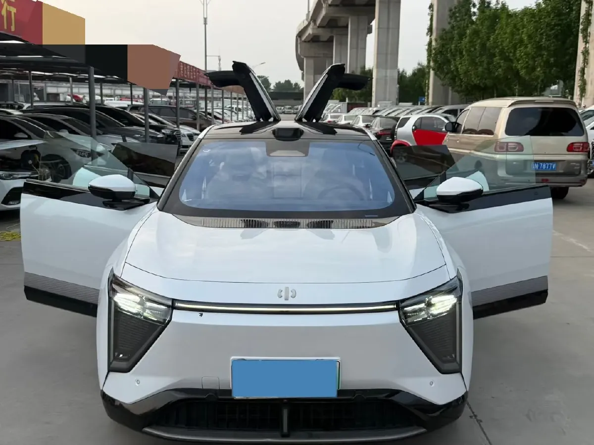2023 HiPhi Y BEV 76.6KWH,autocango,china used car exporter,china ev exporter,chinese used car exporter,chinese used ev exporter