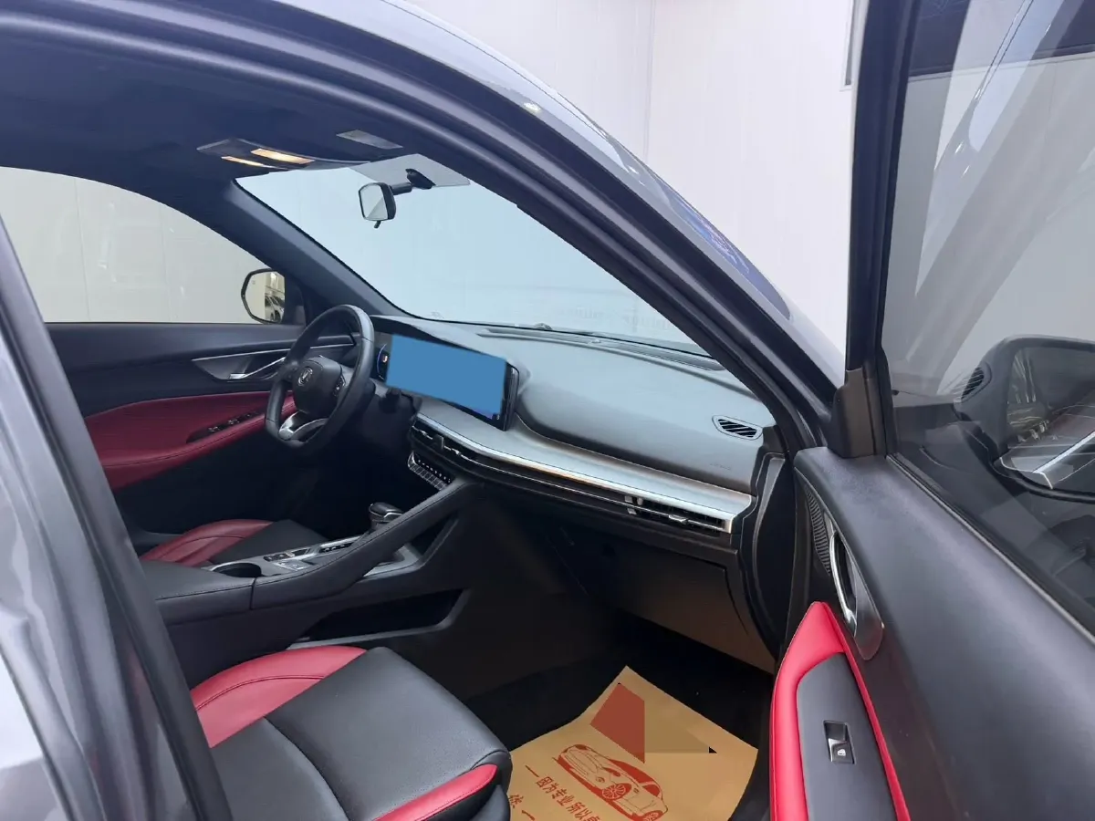 2021 ChangAn CS35 Plus 1.4T 160HP L4 7DCT,autocango,china used car exporter,china ev exporter,chinese used car exporter,chinese used ev exporter