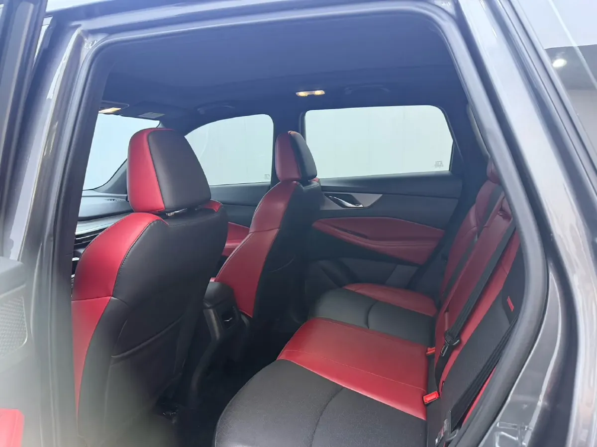 2021 ChangAn CS35 Plus 1.4T 160HP L4 7DCT,autocango,china used car exporter,china ev exporter,chinese used car exporter,chinese used ev exporter