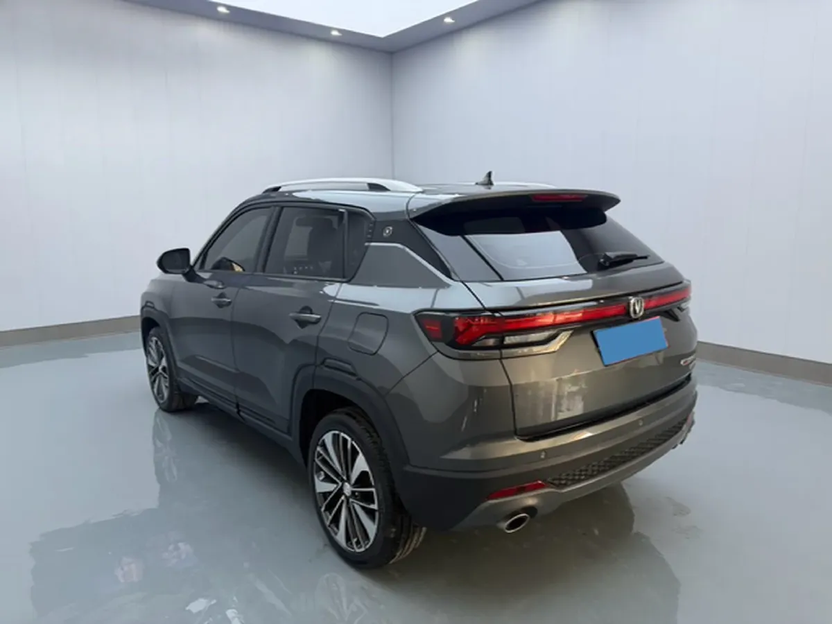 2021 ChangAn CS35 Plus 1.4T 160HP L4 7DCT,autocango,china used car exporter,china ev exporter,chinese used car exporter,chinese used ev exporter