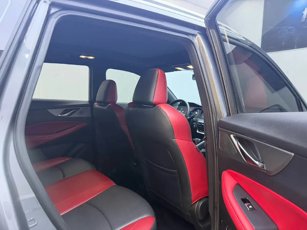 2021 ChangAn CS35 Plus 1.4T 160HP L4 7DCT,autocango,china used car exporter,china ev exporter,chinese used car exporter,chinese used ev exporter