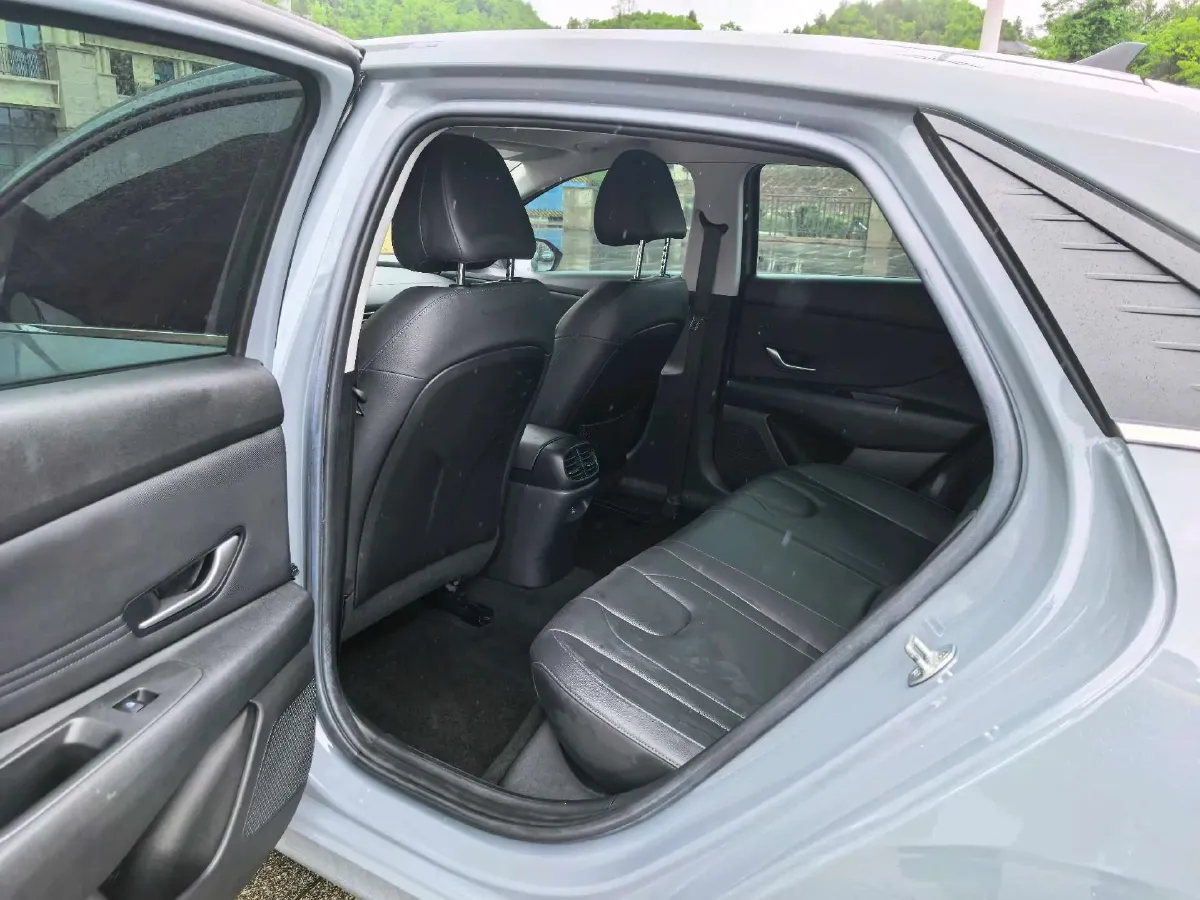 2021 Hyundai Elantra 1.5L 115HP L4 CVT,autocango,china used car exporter,china ev exporter,chinese used car exporter,chinese used ev exporter