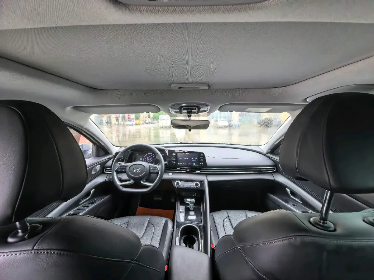 2021 Hyundai Elantra 1.5L 115HP L4 CVT,autocango,china used car exporter,china ev exporter,chinese used car exporter,chinese used ev exporter