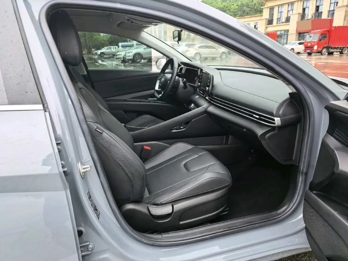 2021 Hyundai Elantra 1.5L 115HP L4 CVT,autocango,china used car exporter,china ev exporter,chinese used car exporter,chinese used ev exporter