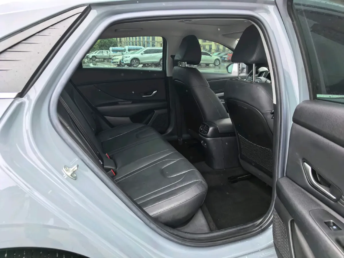 2021 Hyundai Elantra 1.5L 115HP L4 CVT,autocango,china used car exporter,china ev exporter,chinese used car exporter,chinese used ev exporter
