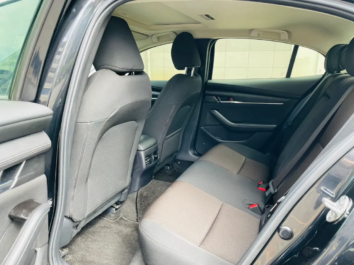 2021 Mazda 3 Axela 2.0L 158HP L4 6AT,autocango,china used car exporter,china ev exporter,chinese used car exporter,chinese used ev exporter