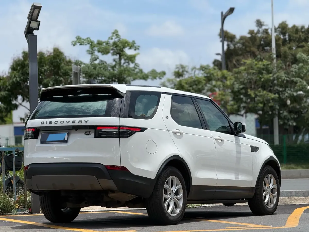 2017 Land Rover Discovery Sport 2.0T 241HP L4 9AT,autocango,china used car exporter,china ev exporter,chinese used car exporter,chinese used ev exporter