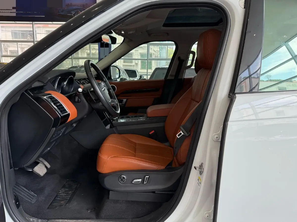 2017 Land Rover Discovery Sport 2.0T 241HP L4 9AT,autocango,china used car exporter,china ev exporter,chinese used car exporter,chinese used ev exporter