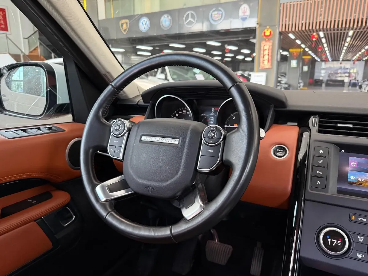 2017 Land Rover Discovery Sport 2.0T 241HP L4 9AT,autocango,china used car exporter,china ev exporter,chinese used car exporter,chinese used ev exporter