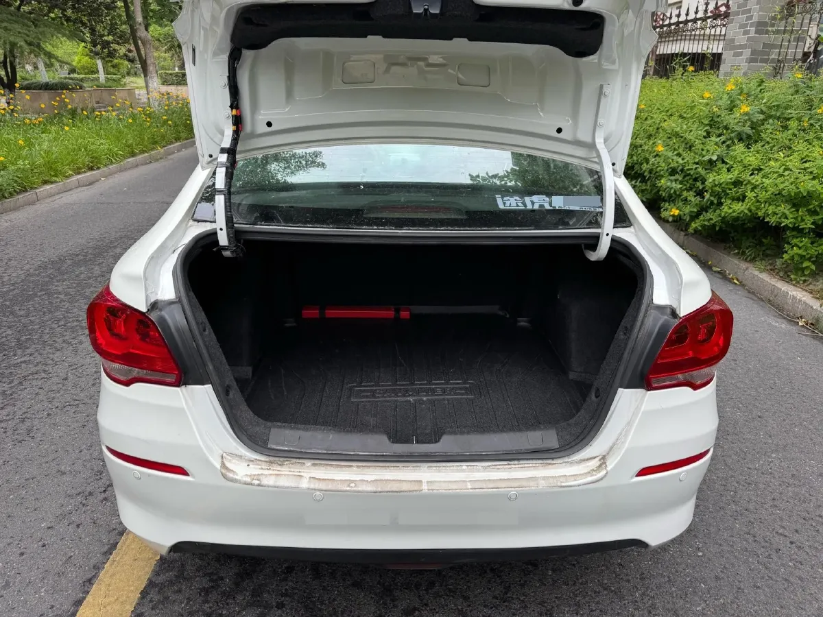 2016 Chevrolet Cavalier 1.5L 113HP L4 6AT,autocango,china used car exporter,china ev exporter,chinese used car exporter,chinese used ev exporter