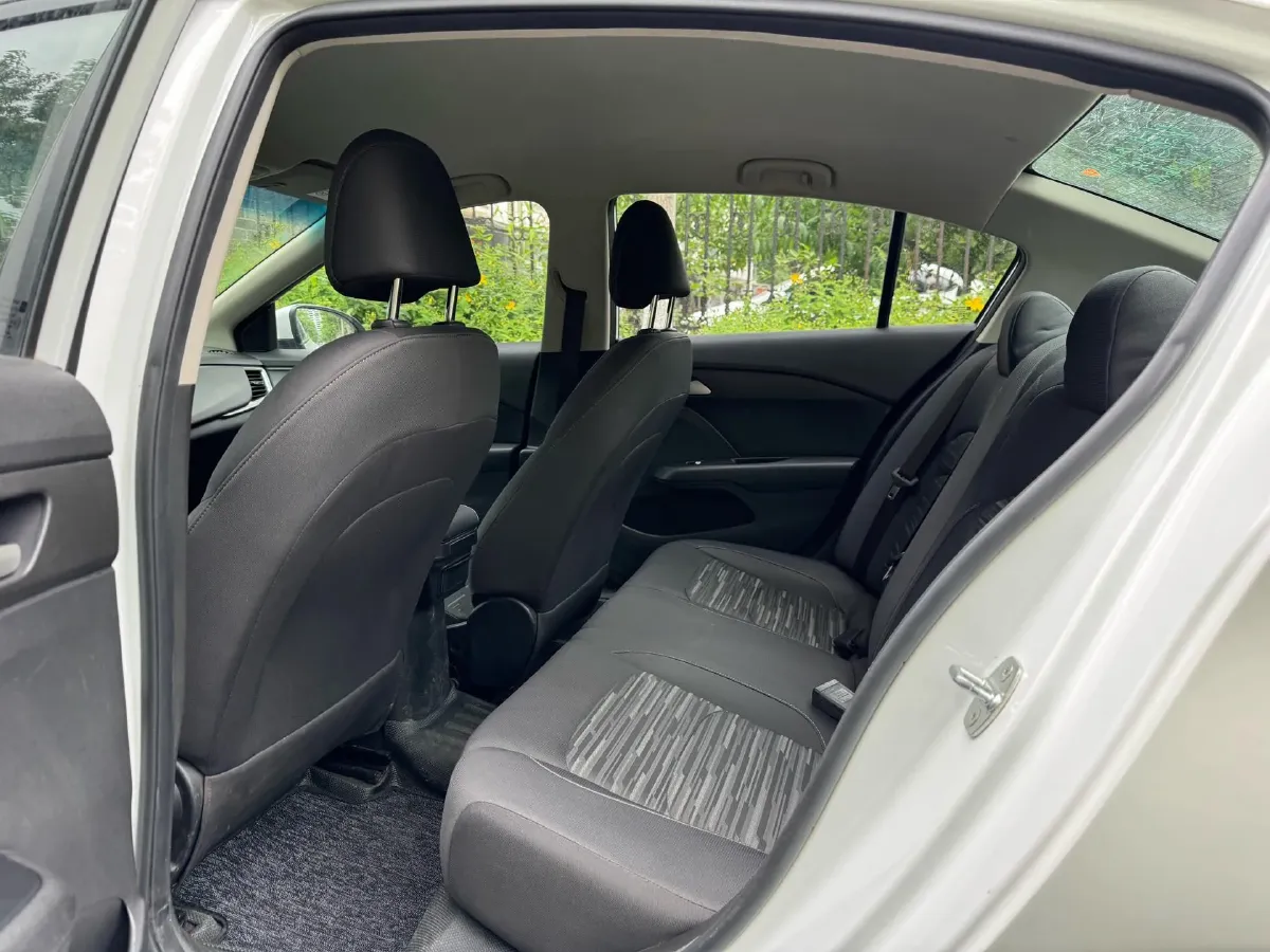 2016 Chevrolet Cavalier 1.5L 113HP L4 6AT,autocango,china used car exporter,china ev exporter,chinese used car exporter,chinese used ev exporter