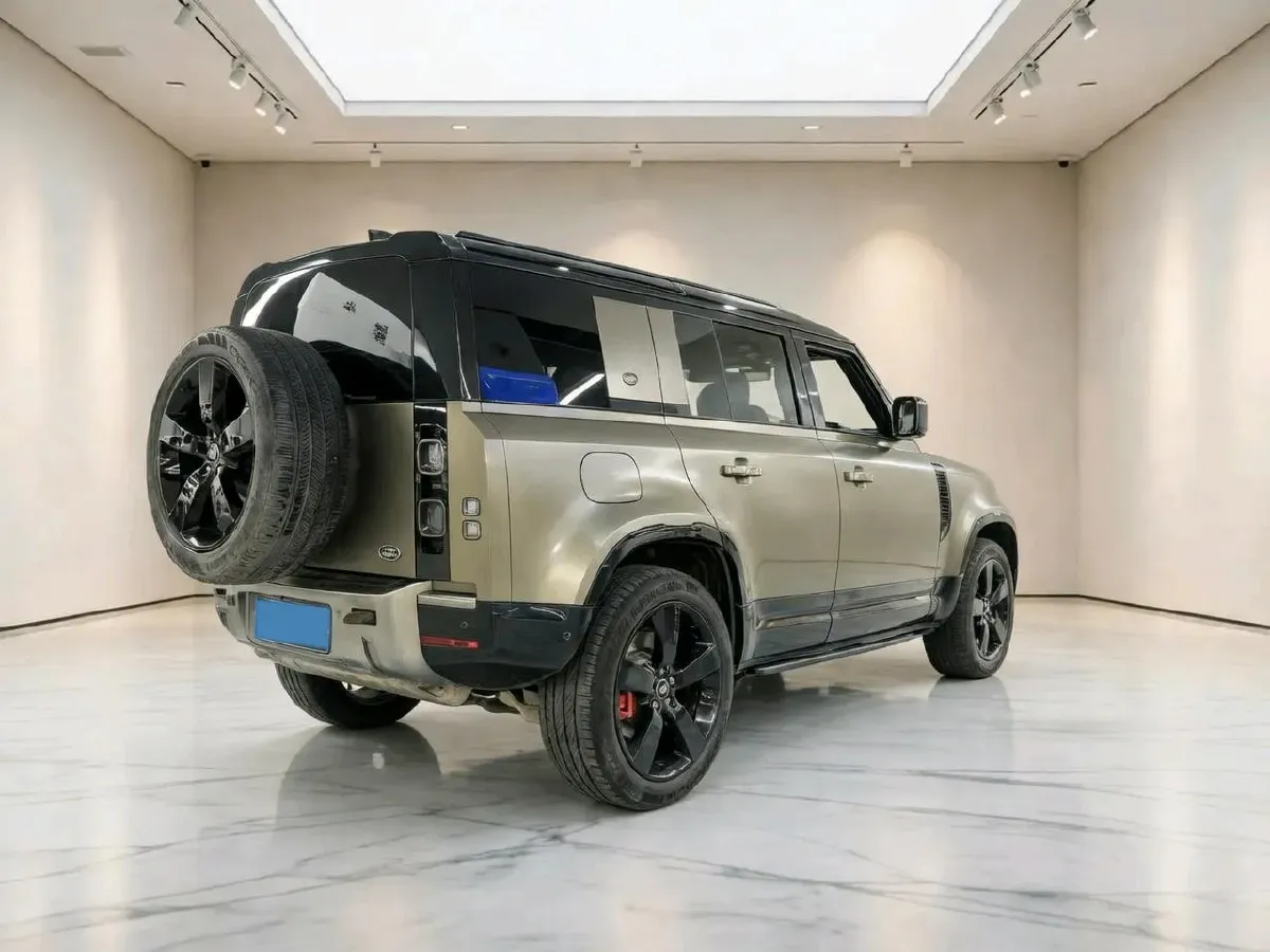 2022 Land Rover Defender 3.0T 400HP L6 8AT,autocango,china used car exporter,china ev exporter,chinese used car exporter,chinese used ev exporter