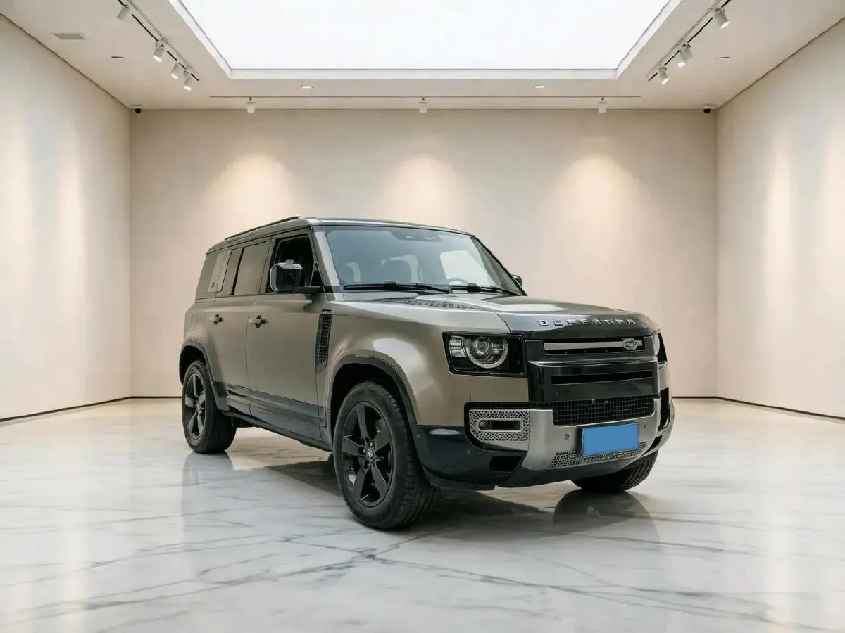 2022 Land Rover Defender 3.0T 400HP L6 8AT,autocango,china used car exporter,china ev exporter,chinese used car exporter,chinese used ev exporter