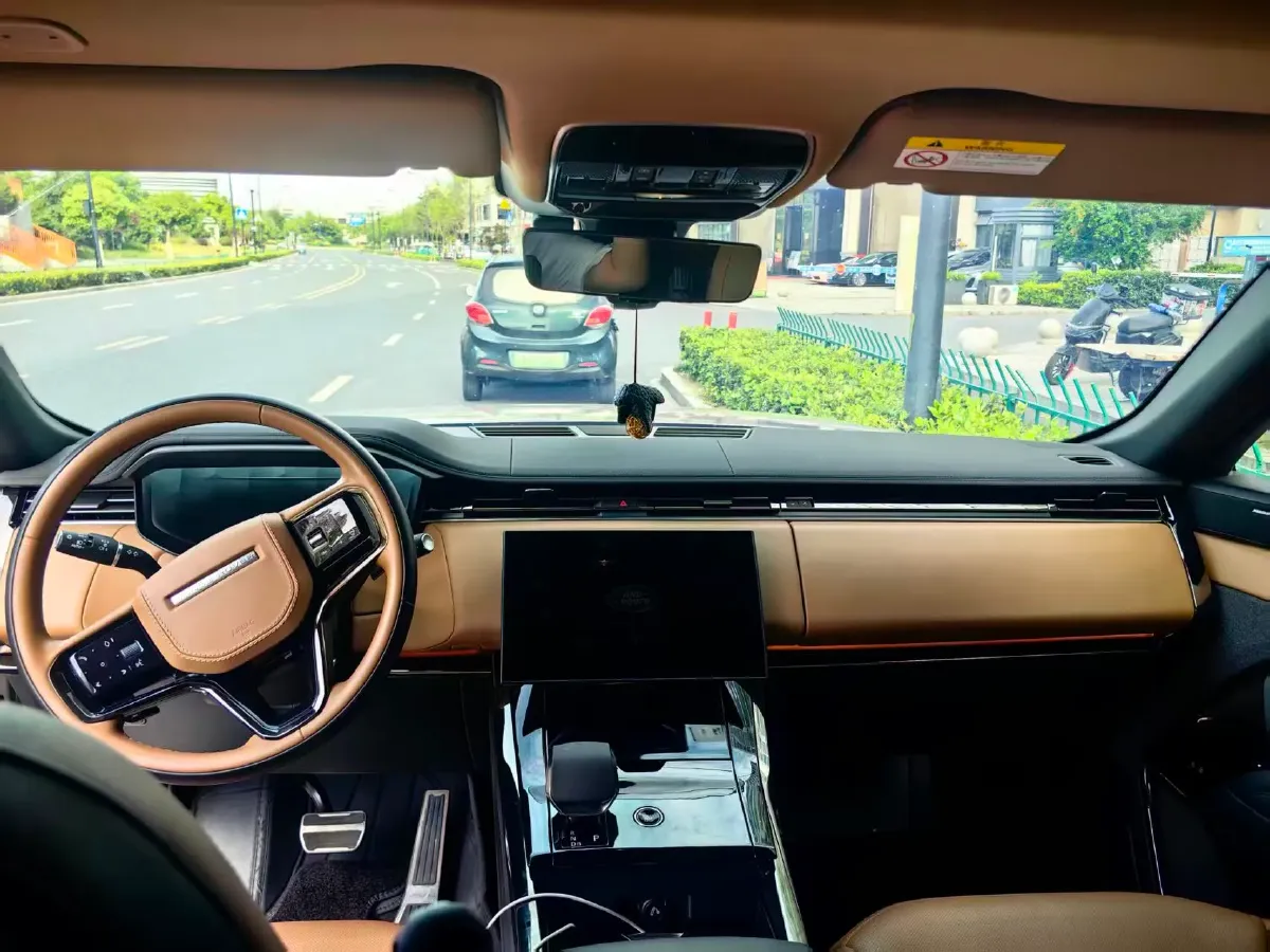 2024 Land Rover Range Rover Sport 3.0T 400HP L6 8AT,autocango,china used car exporter,china ev exporter,chinese used car exporter,chinese used ev exporter
