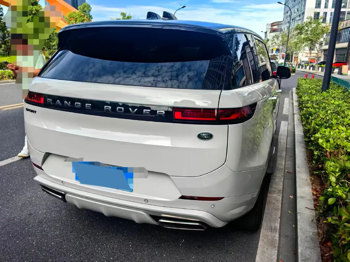 2024 Land Rover Range Rover Sport 3.0T 400HP L6 8AT,autocango,china used car exporter,china ev exporter,chinese used car exporter,chinese used ev exporter