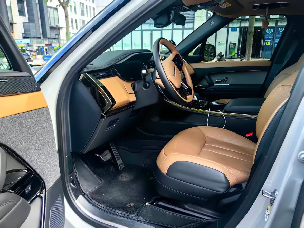 2024 Land Rover Range Rover Sport 3.0T 400HP L6 8AT,autocango,china used car exporter,china ev exporter,chinese used car exporter,chinese used ev exporter