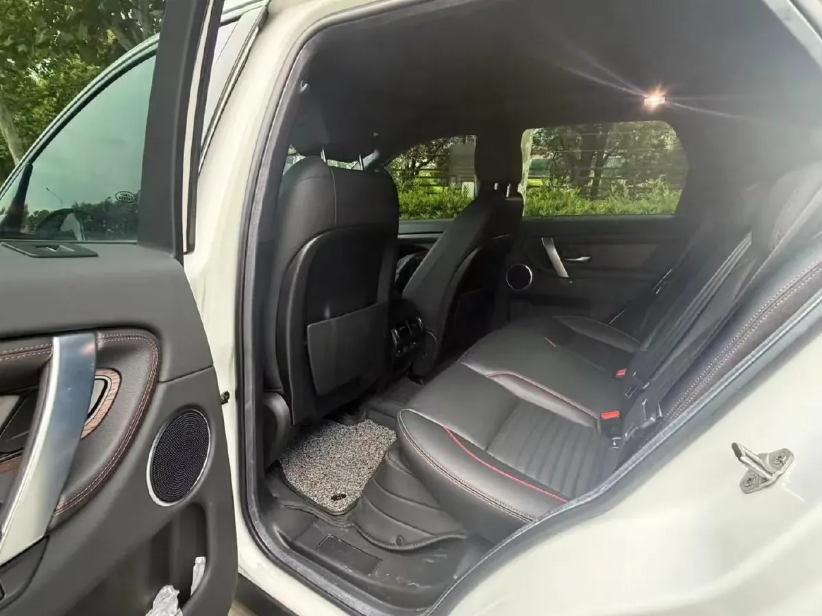 2021 Land Rover Discovery Sport 2.0T 249HP L4 9AT,autocango,china used car exporter,china ev exporter,chinese used car exporter,chinese used ev exporter