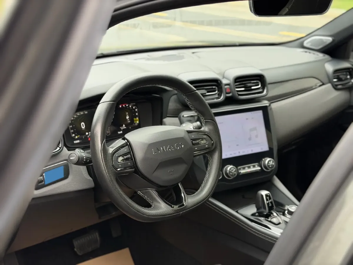 2022 LYNK&CO 03 1.5T 180HP L3 7DCT,autocango,china used car exporter,china ev exporter,chinese used car exporter,chinese used ev exporter
