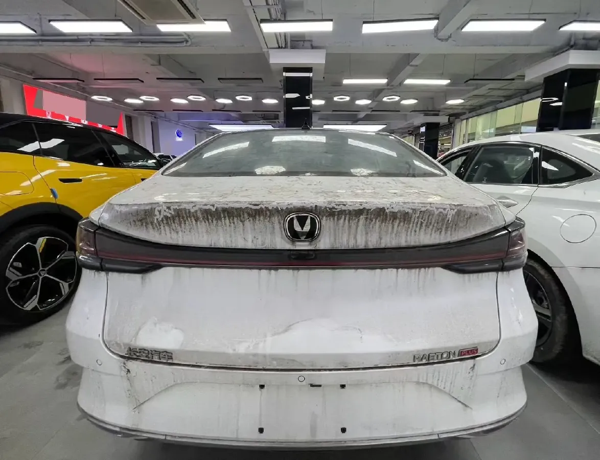 2023 ChangAn Raeton Plus 1.5T 188HP L4 7DCT,autocango,china used car exporter,china ev exporter,chinese used car exporter,chinese used ev exporter