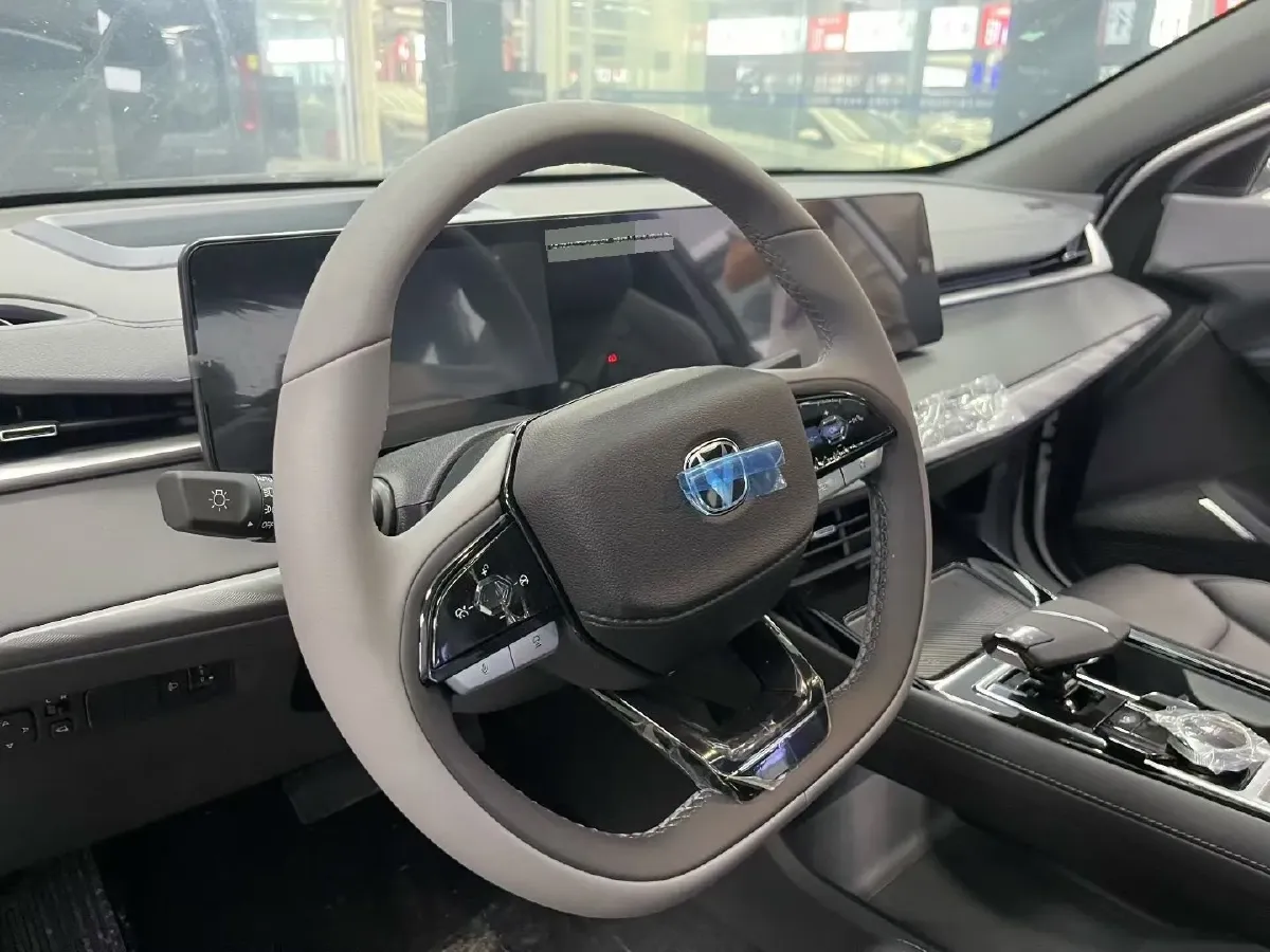 2023 ChangAn Raeton Plus 1.5T 188HP L4 7DCT,autocango,china used car exporter,china ev exporter,chinese used car exporter,chinese used ev exporter