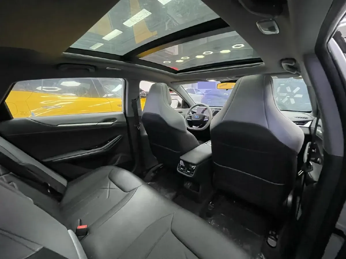2023 ChangAn Raeton Plus 1.5T 188HP L4 7DCT,autocango,china used car exporter,china ev exporter,chinese used car exporter,chinese used ev exporter