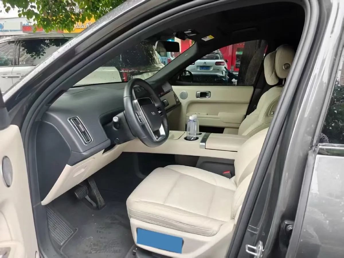 2023 Li L8 Range Extended 154HP REEV 40.9KWH,autocango,china used car exporter,china ev exporter,chinese used car exporter,chinese used ev exporter