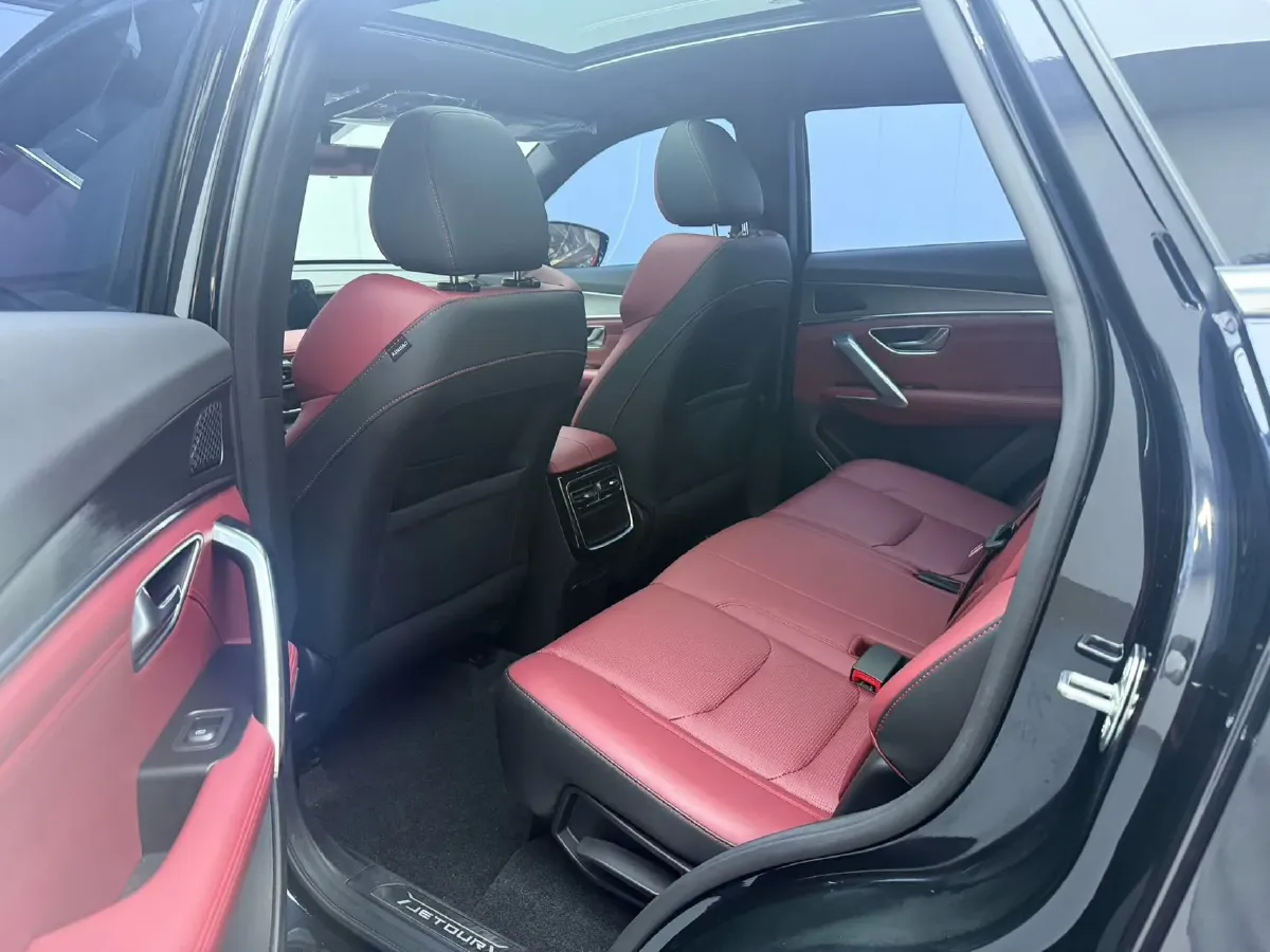 2021 Jetour X70 Plus 1.5T 156HP L4 6DCT,autocango,china used car exporter,china ev exporter,chinese used car exporter,chinese used ev exporter