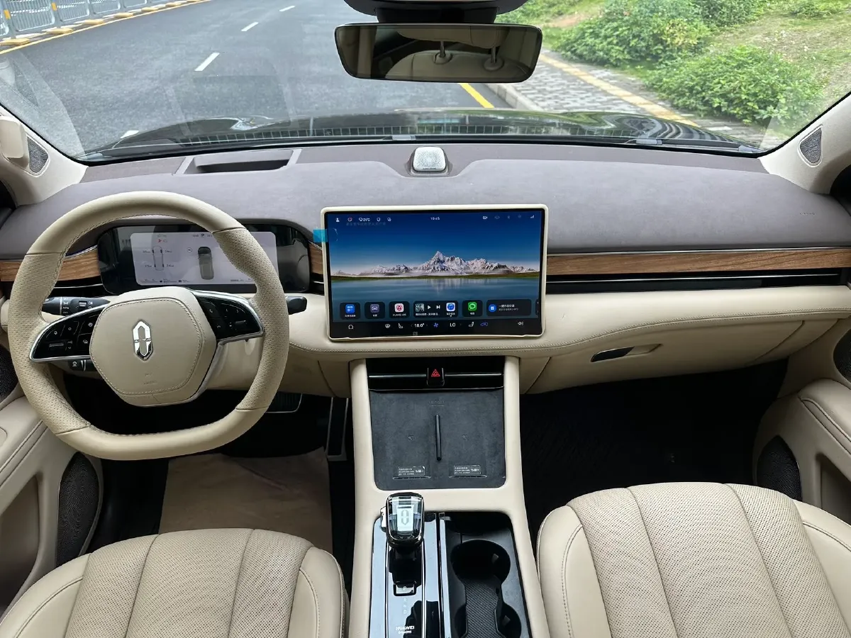 2024 AITO AITO M7 1.5T 152HP L4 REEV 40KWH,autocango,china used car exporter,china ev exporter,chinese used car exporter,chinese used ev exporter