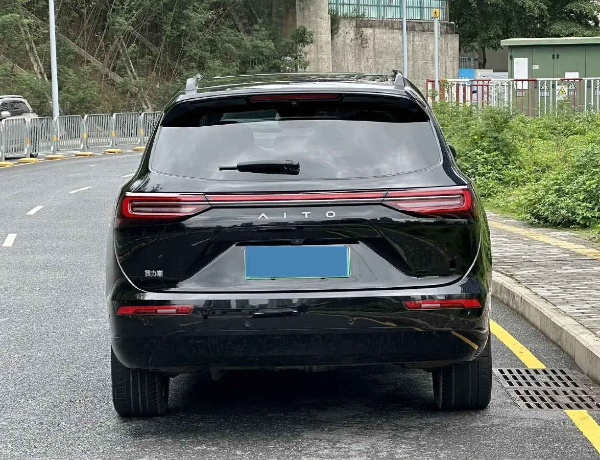 2024 AITO AITO M7 1.5T 152HP L4 REEV 40KWH,autocango,china used car exporter,china ev exporter,chinese used car exporter,chinese used ev exporter