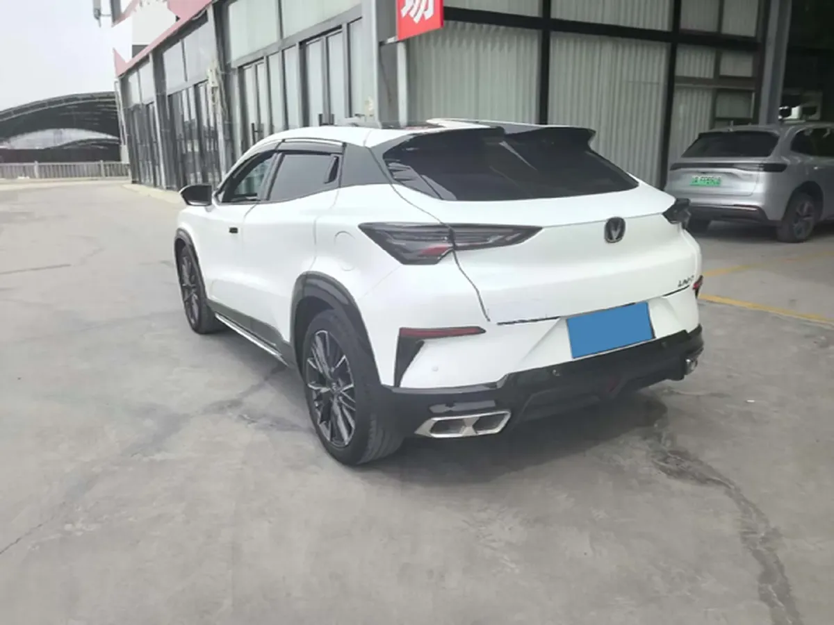 2023 ChangAn UNI-T 1.5T 188HP L4 7DCT,autocango,china used car exporter,china ev exporter,chinese used car exporter,chinese used ev exporter