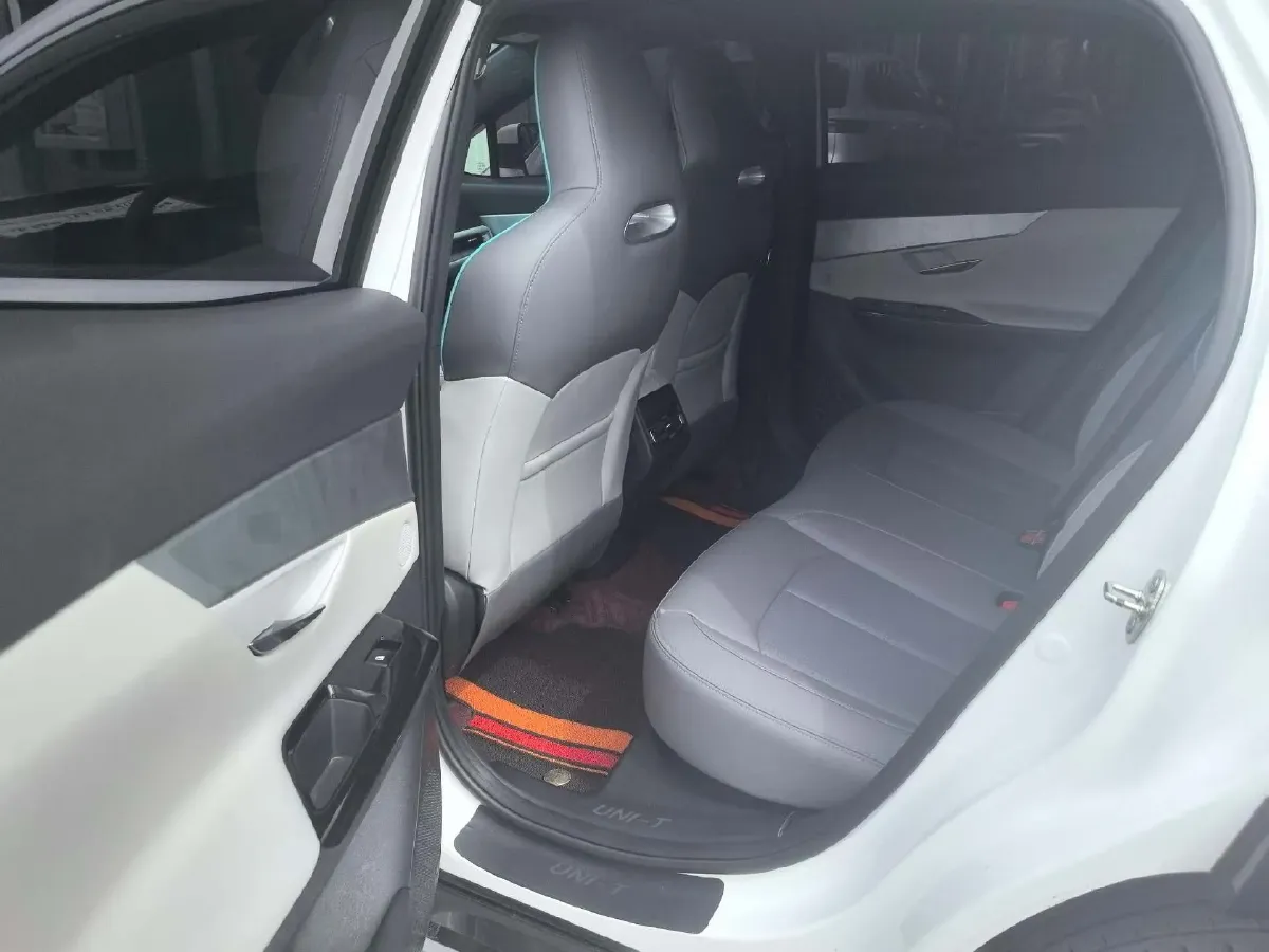 2023 ChangAn UNI-T 1.5T 188HP L4 7DCT,autocango,china used car exporter,china ev exporter,chinese used car exporter,chinese used ev exporter