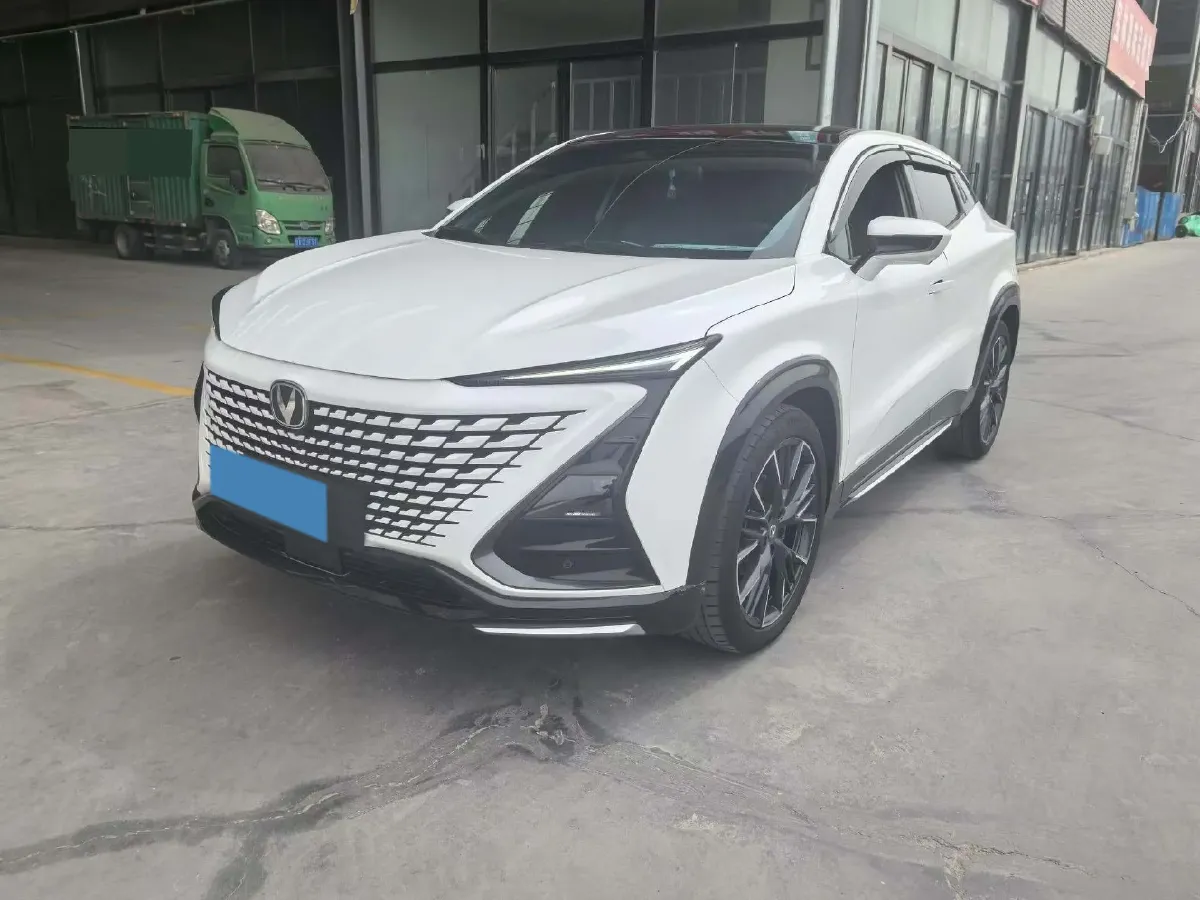 2023 ChangAn UNI-T 1.5T 188HP L4 7DCT,autocango,china used car exporter,china ev exporter,chinese used car exporter,chinese used ev exporter