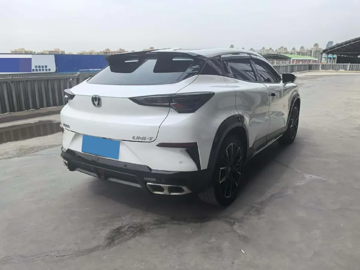 2023 ChangAn UNI-T 1.5T 188HP L4 7DCT,autocango,china used car exporter,china ev exporter,chinese used car exporter,chinese used ev exporter