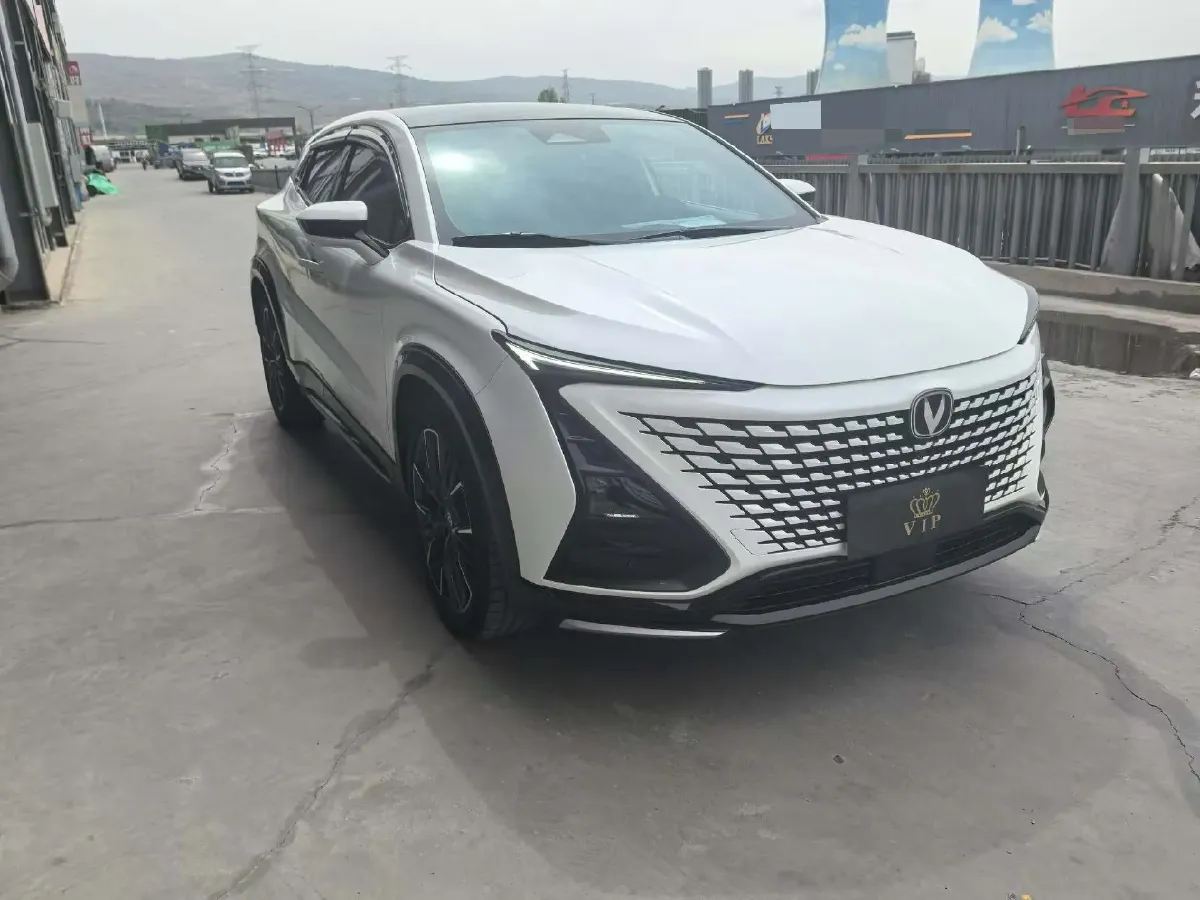 2023 ChangAn UNI-T 1.5T 188HP L4 7DCT,autocango,china used car exporter,china ev exporter,chinese used car exporter,chinese used ev exporter