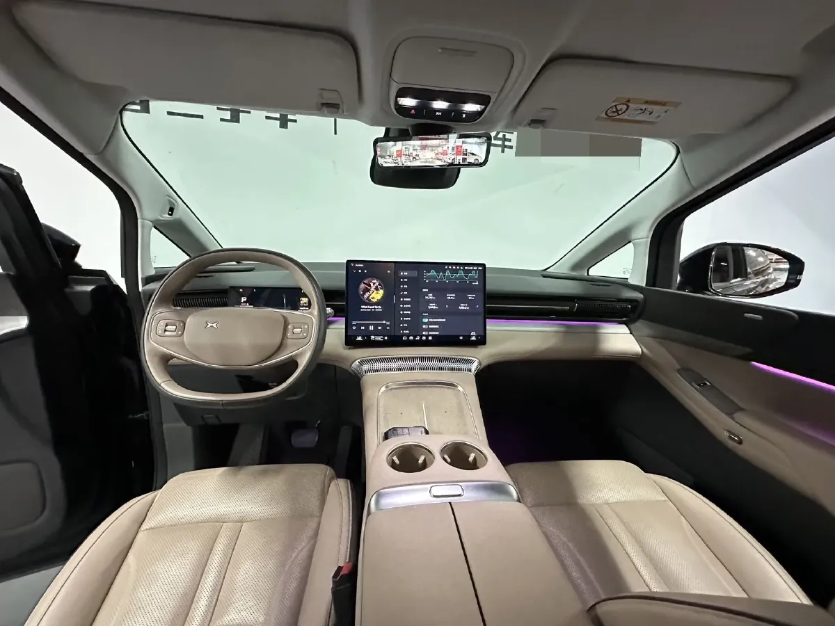 2025 Xpeng X9 BEV,autocango,china used car exporter,china ev exporter,chinese used car exporter,chinese used ev exporter