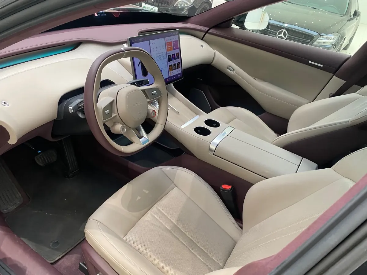 2025 MI YU7 BEV 101.7KWH,autocango,china used car exporter,china ev exporter,chinese used car exporter,chinese used ev exporter