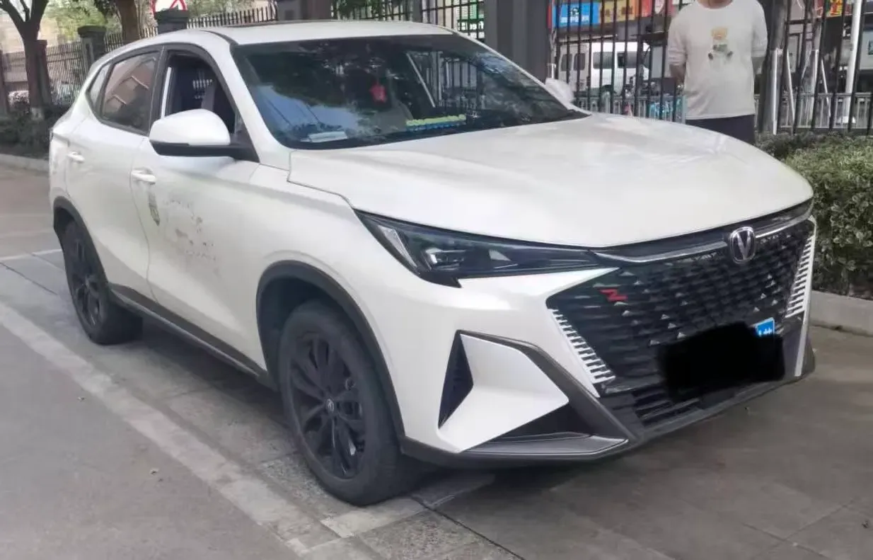 2024 ChangAn X5 PLUS 1.5T 188HP L4 7DCT,autocango,china used car exporter,china ev exporter,chinese used car exporter,chinese used ev exporter