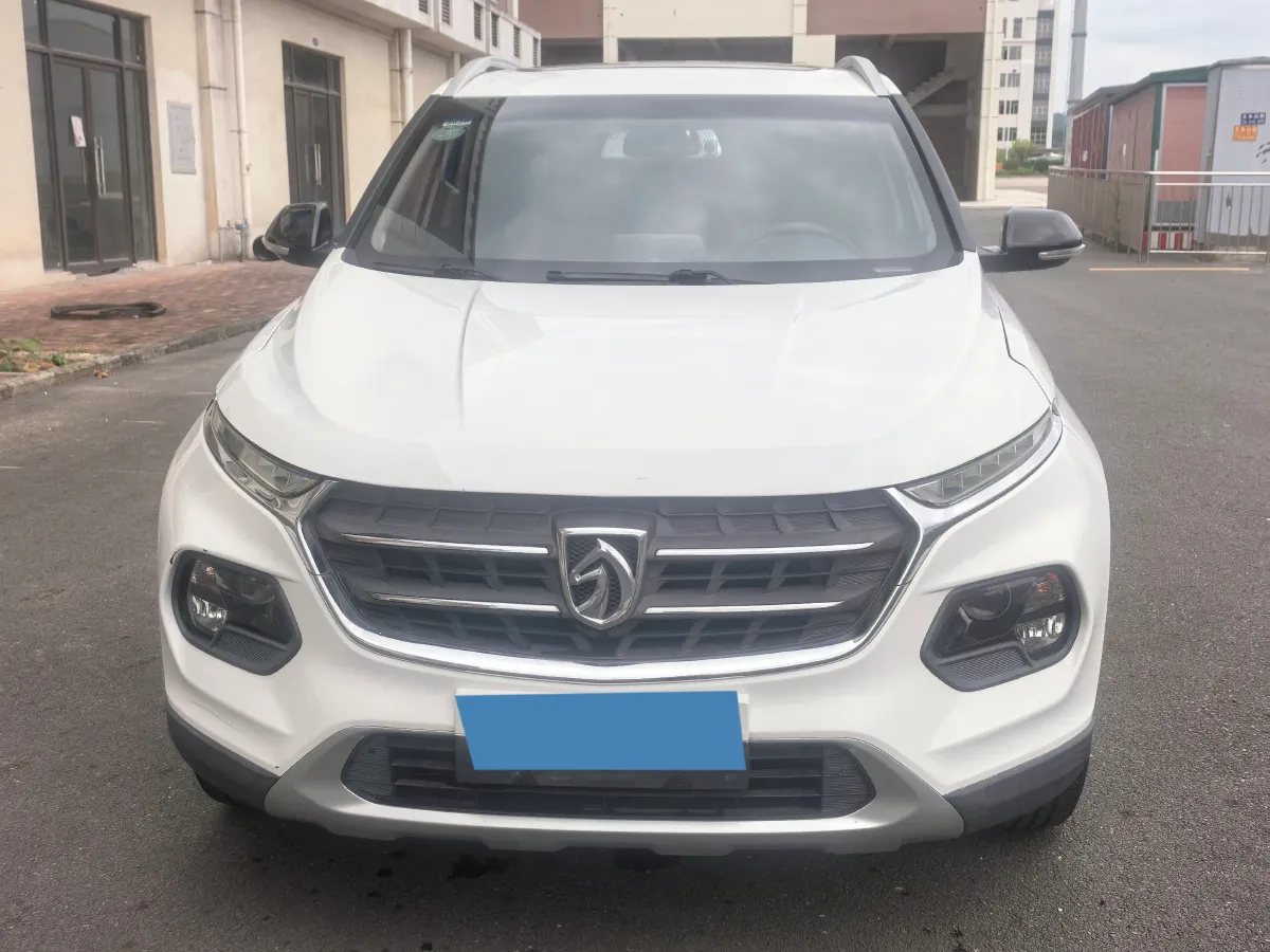 2017 BaoJun 510 1.5L 112HP L4 6MT,autocango,china used car exporter,china ev exporter,chinese used car exporter,chinese used ev exporter